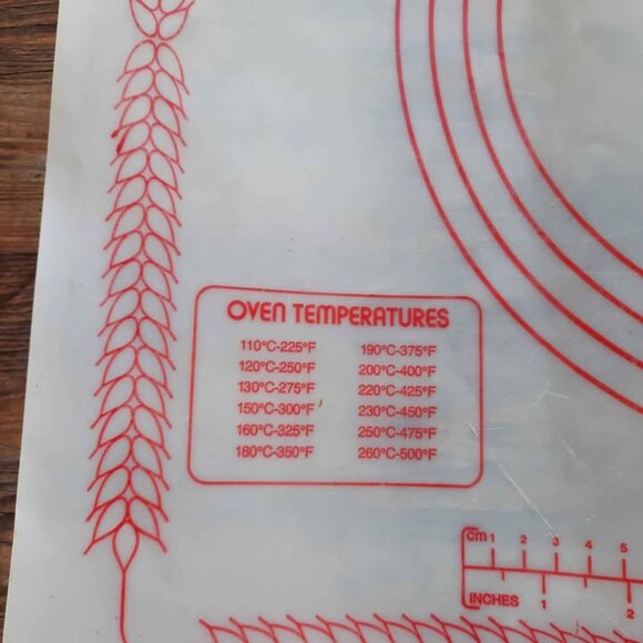 Vintage Tupperware Pastry Mat and Rolling Pin Sheet and Measurements Conversion - Picture 2 of 6